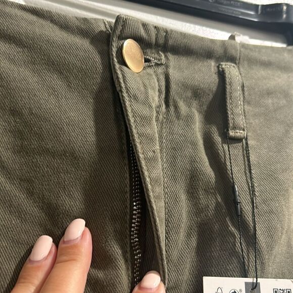 NWT Zara Wide Leg Cropped Army Green Jeans, Size 0 - Picture 5 of 12